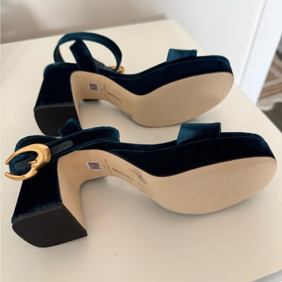 Larroude Dolly Verona Low Sandal In Blue Velvet, New & Never Worn Outside - Picture 4 of 4